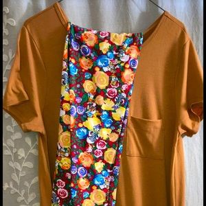 Lularoe Carly/leggings outfit!